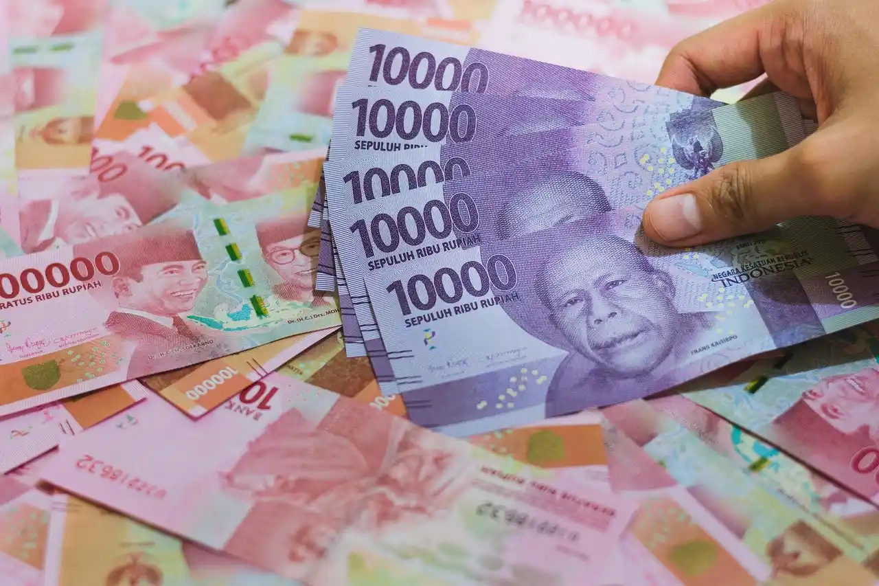 Agar THR Tak Hanya Lewat, Berikut 10 Cara Mengelola THR dengan Bijak