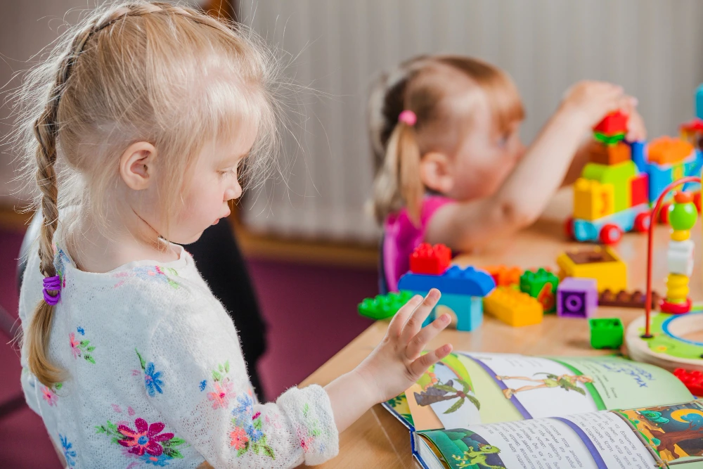 daycare Kediri, penitipan anak Kediri, tempat daycare Kediri, layanan daycare Kediri, daycare terbaik Kediri, daycare terpercaya Kediri, daycare ramah anak Kediri, daycare full day Kediri, daycare murah Kediri, daycare terdekat Kediri